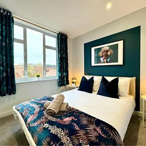 https://ground-floor-near-the-beach-3-bedroom-new.bournemouth-hotels.org